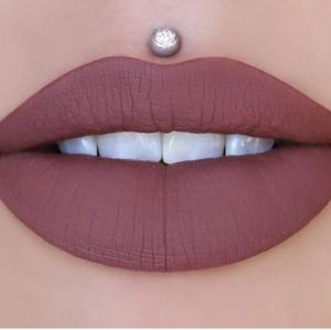 Jeffree Star's Velour Liquid Lipstick